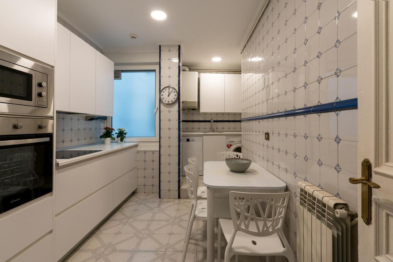 Amama Apartment By People Rentals Bilbao Buitenkant foto